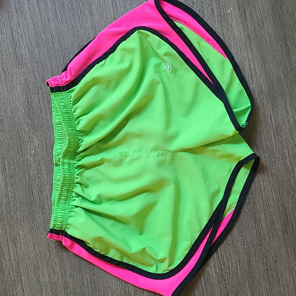 Nike adult small Nike shorts